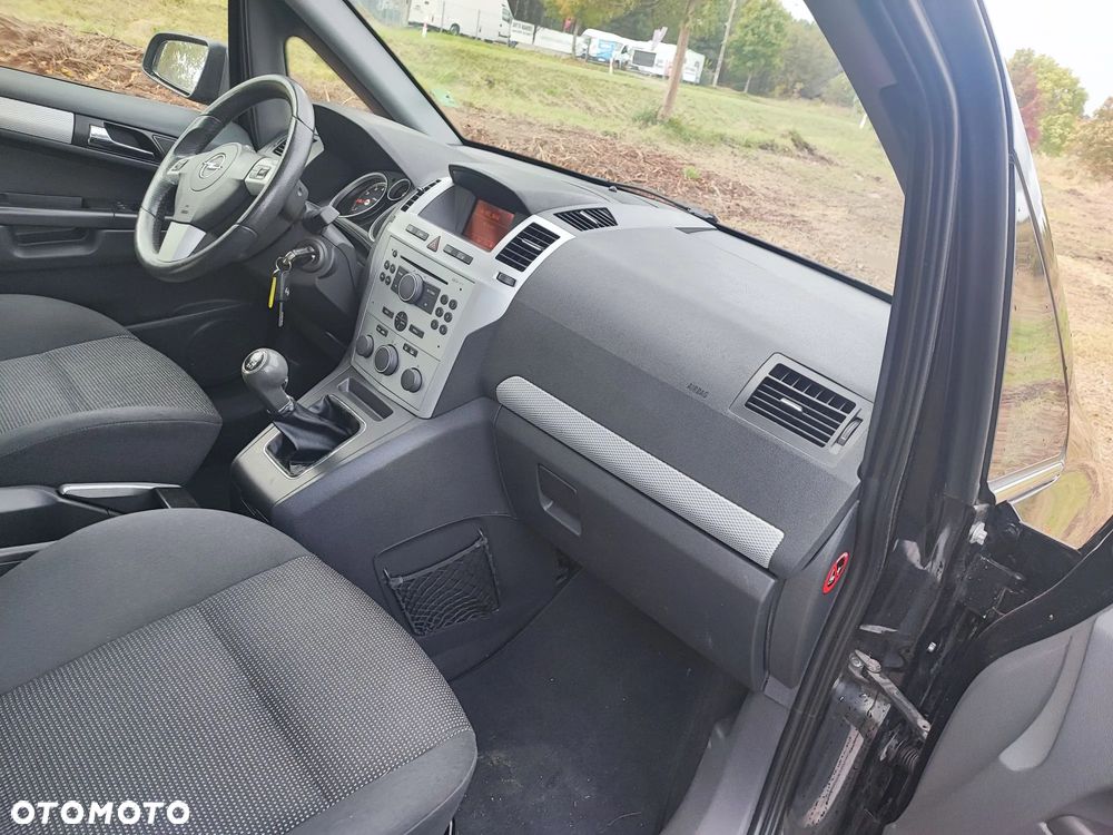 Opel Zafira 2.0 OPC - 26