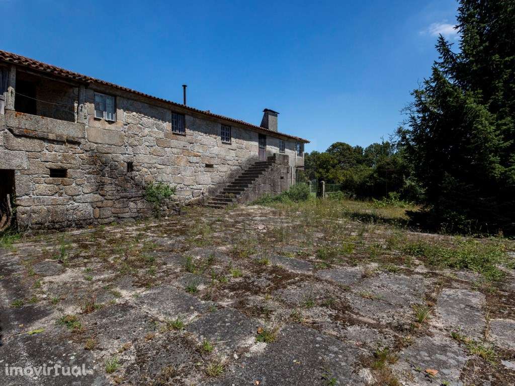 Quinta com moradia para reconstrução em Briteiros - Guimarães - Grande imagem: 4/5