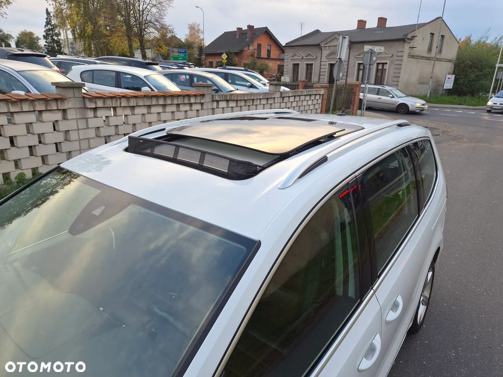 Volkswagen Sharan 2.0 TDI Highline - 16