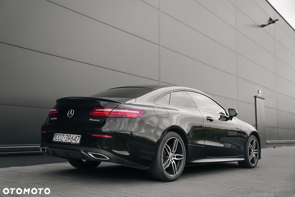Mercedes-Benz Klasa E 220 d 4-Matic 9G-TRONIC - 4