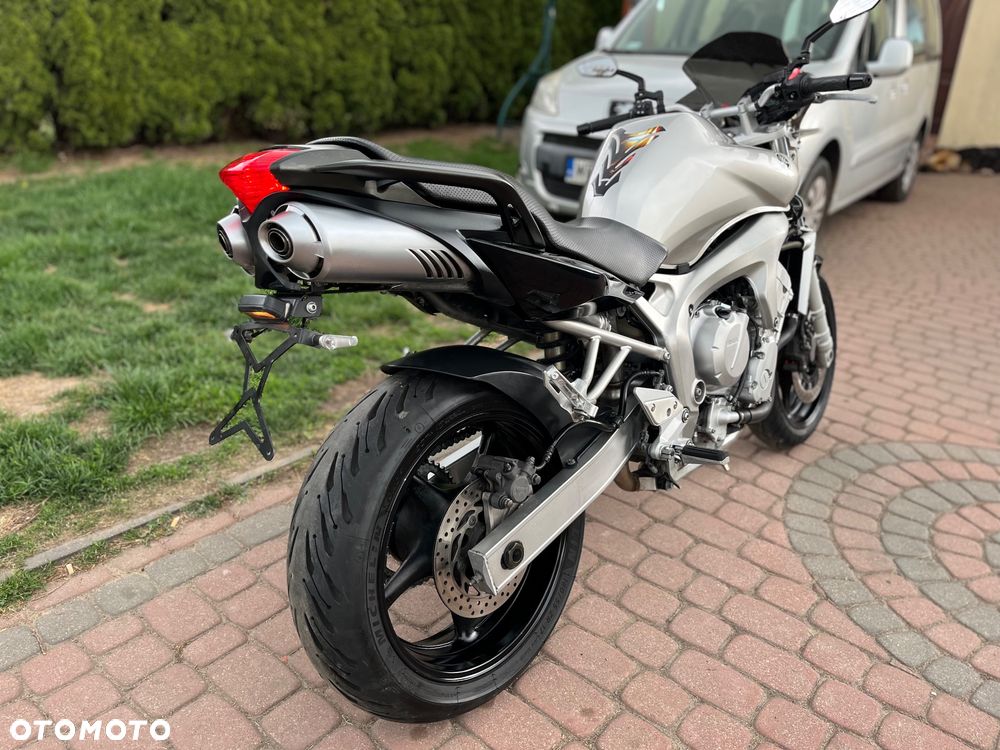 Yamaha FZ6 - 30