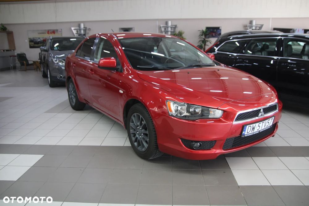 Mitsubishi Lancer 1.6 Invite - 1