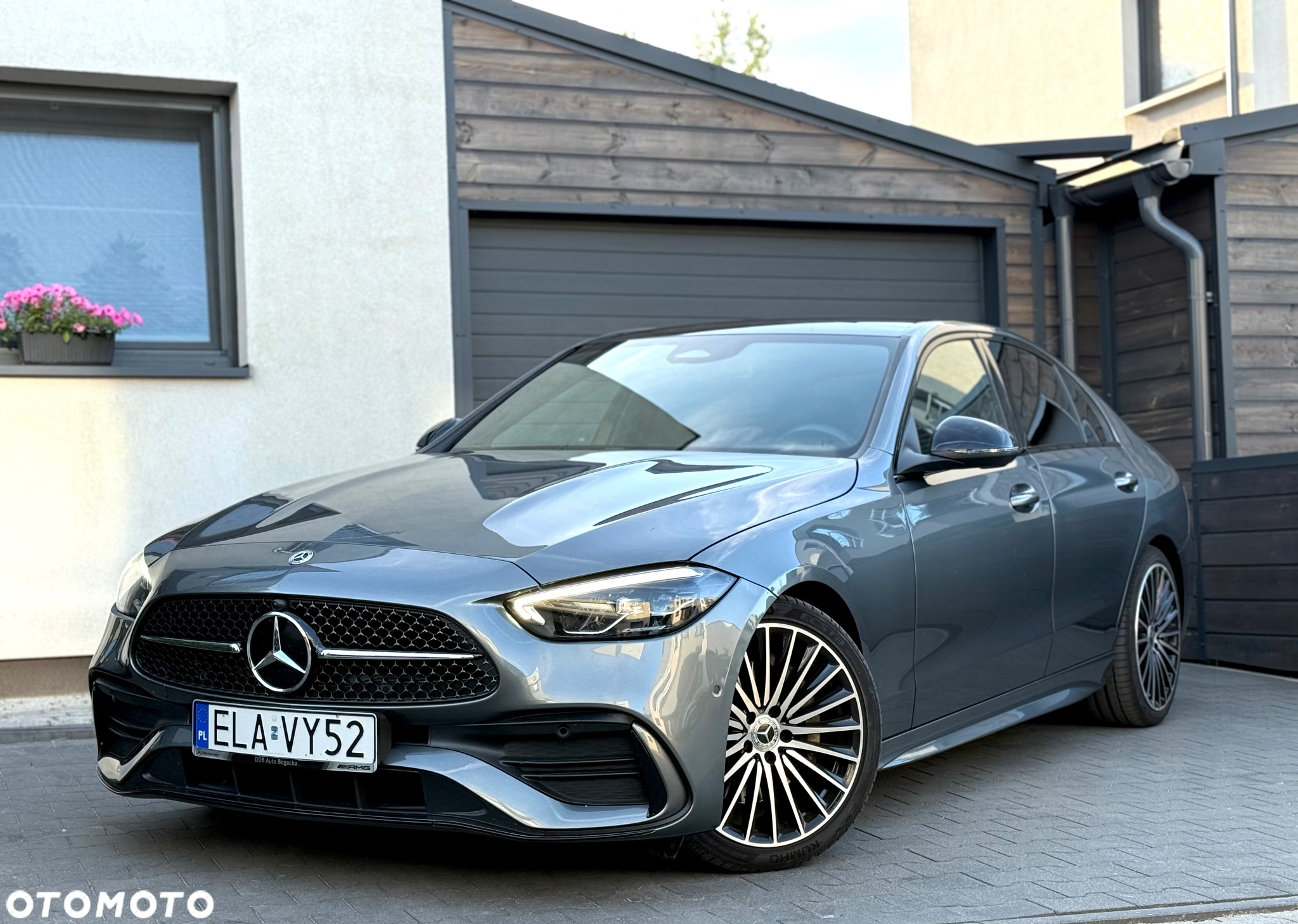 Mercedes-Benz Klasa C 300 4MATIC 9G-TRONIC - 2