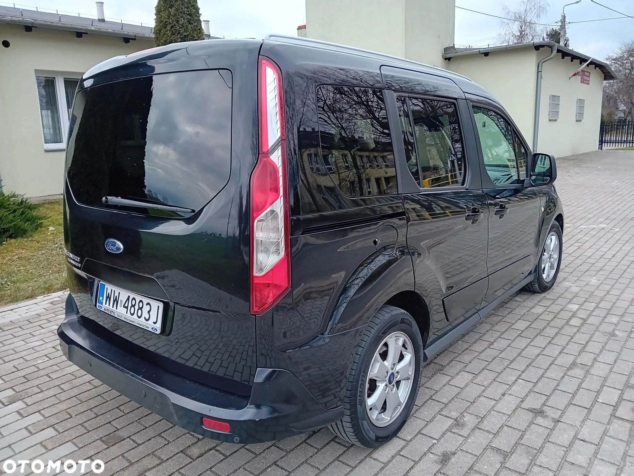 Ford Tourneo Connect 1.5 TDCi Titanium - 5
