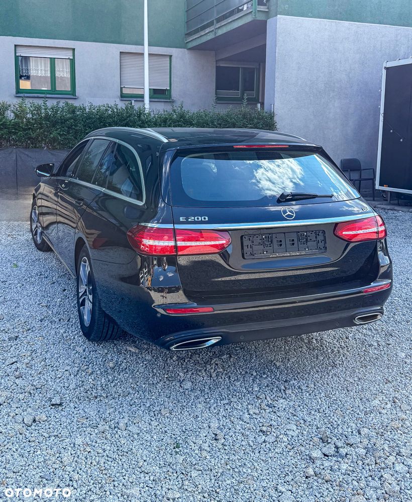 Mercedes-Benz Klasa E 200 9G-TRONIC Avantgarde - 5