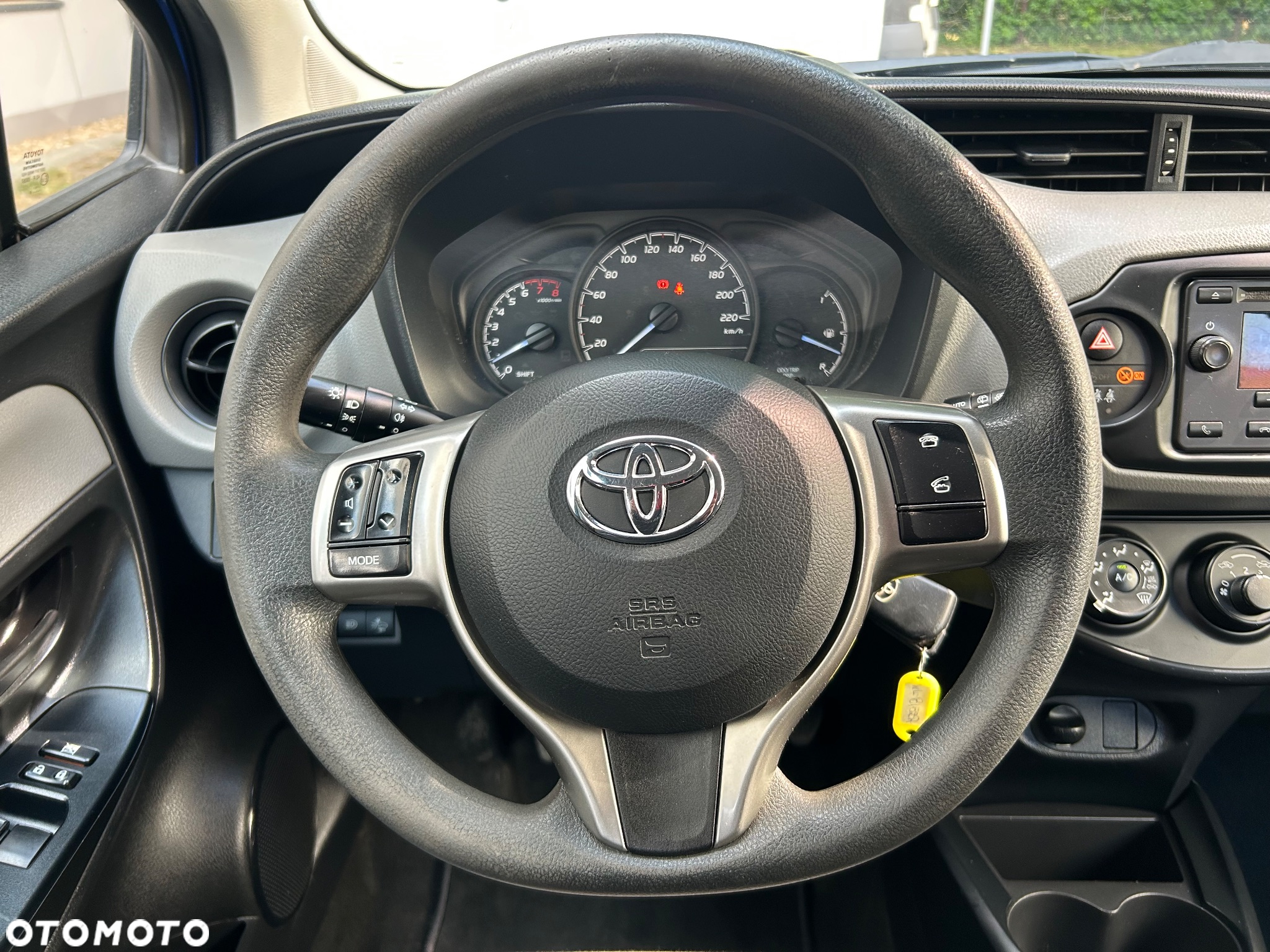 Toyota Yaris 1.0 Active - 11