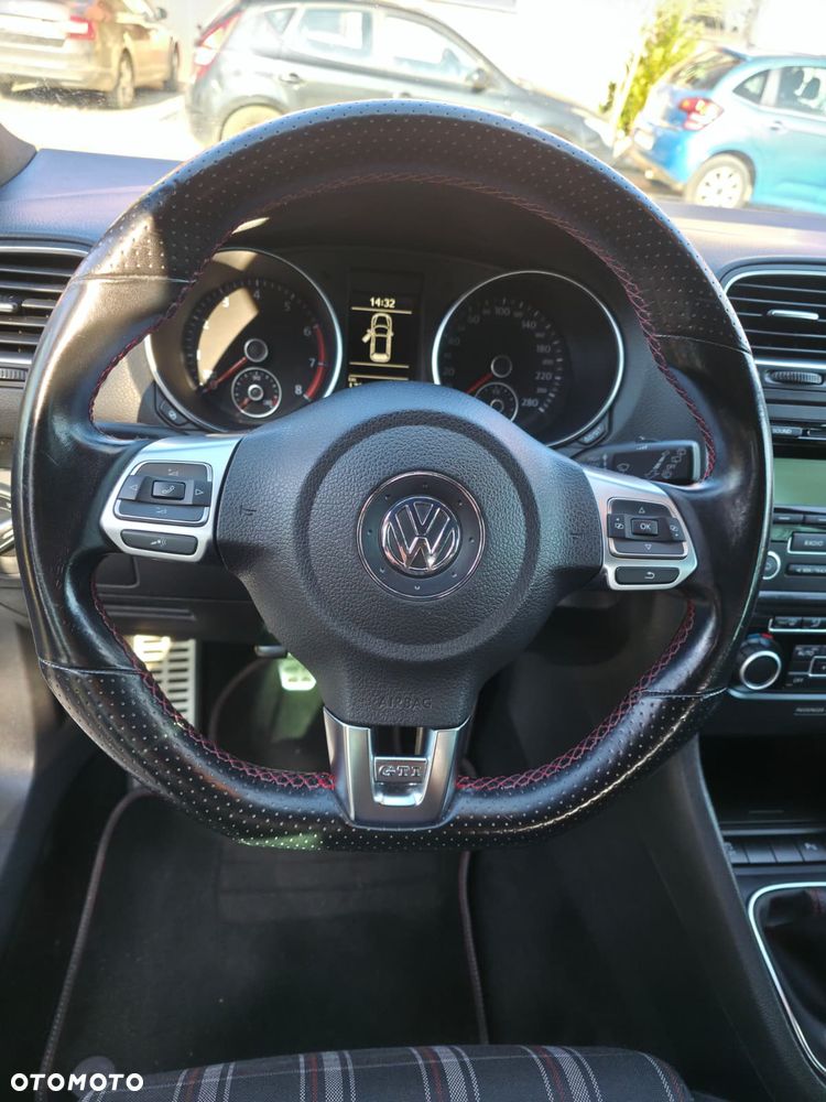 Volkswagen Golf 2.0 GTI - 14
