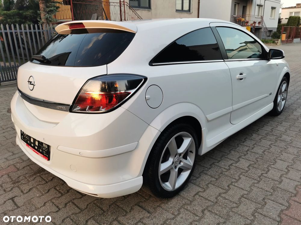Opel Astra 1.6 Black&White - 3