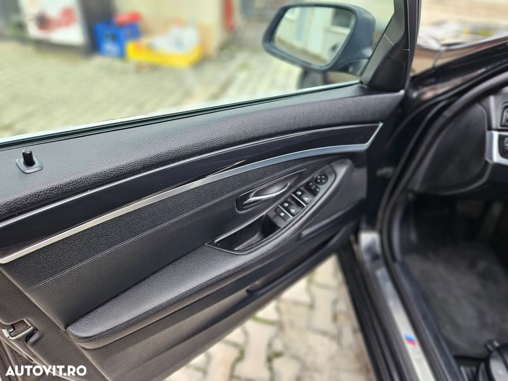 BMW Seria 5 520d - 11