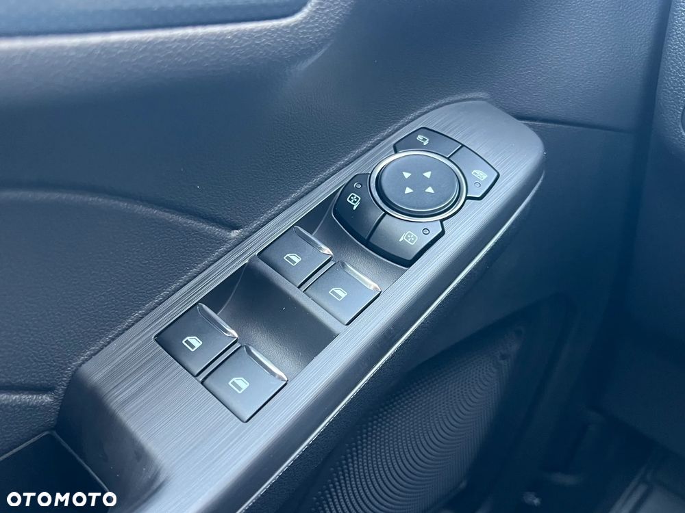 Ford Kuga - 24