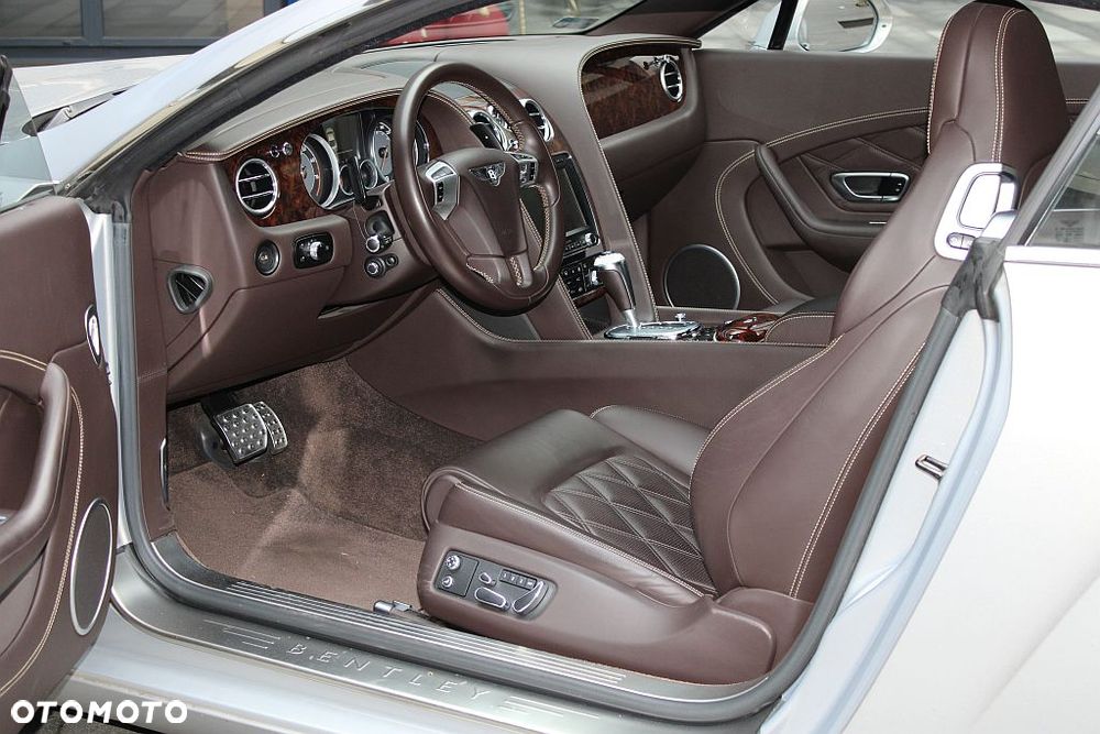 Bentley Continental GT - 11