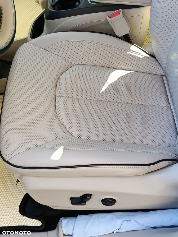 Chrysler Pacifica - 18