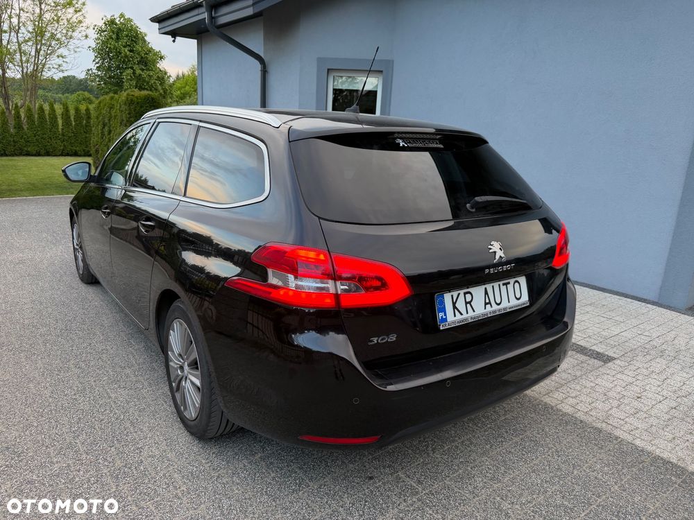 Peugeot 308 1.2 PureTech GPF Allure S&S - 4