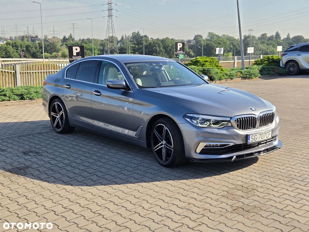 BMW Seria 5 520d xDrive Luxury Line - 1