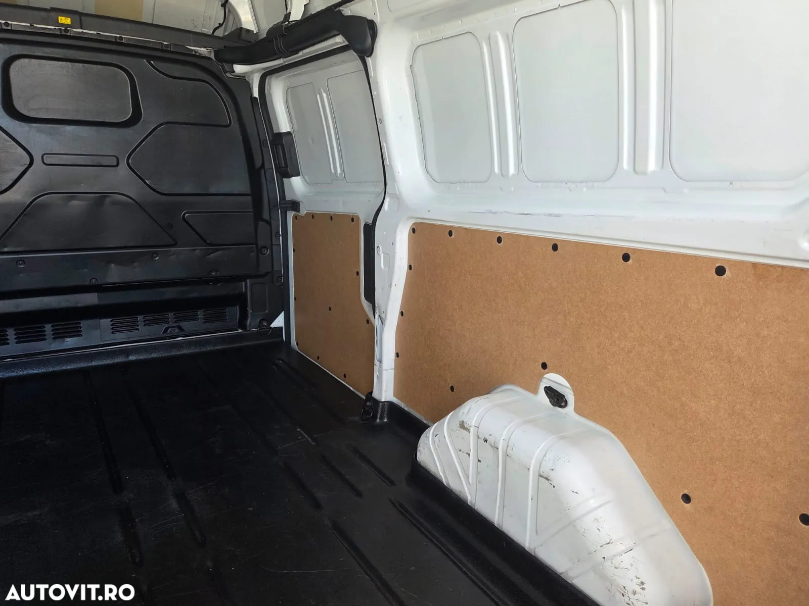 Ford New Transit Custom L2H2 - 12