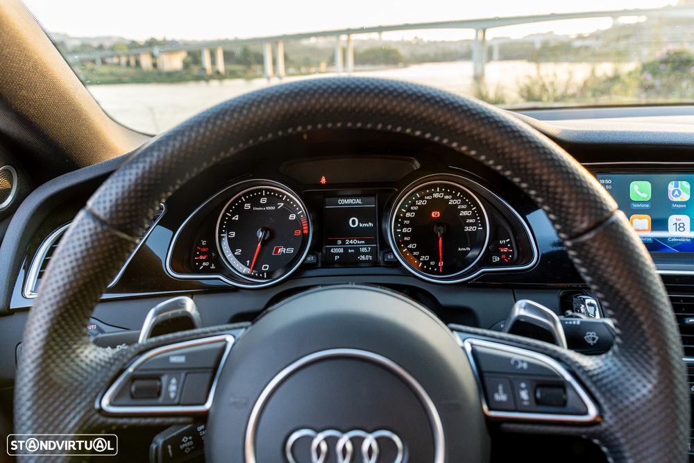 Audi RS5 4.2 FSi quattro S tronic - 12