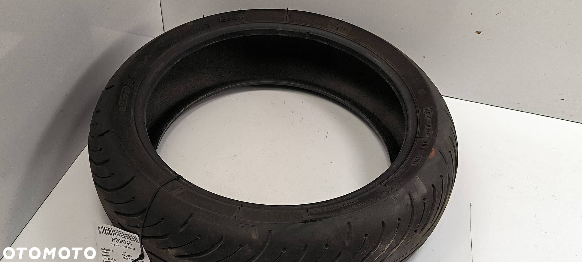 OPONA MOTOCYKL 17 TRIUMPH SPEED TRIPLE 1050 180/55 ZR 17 - 9