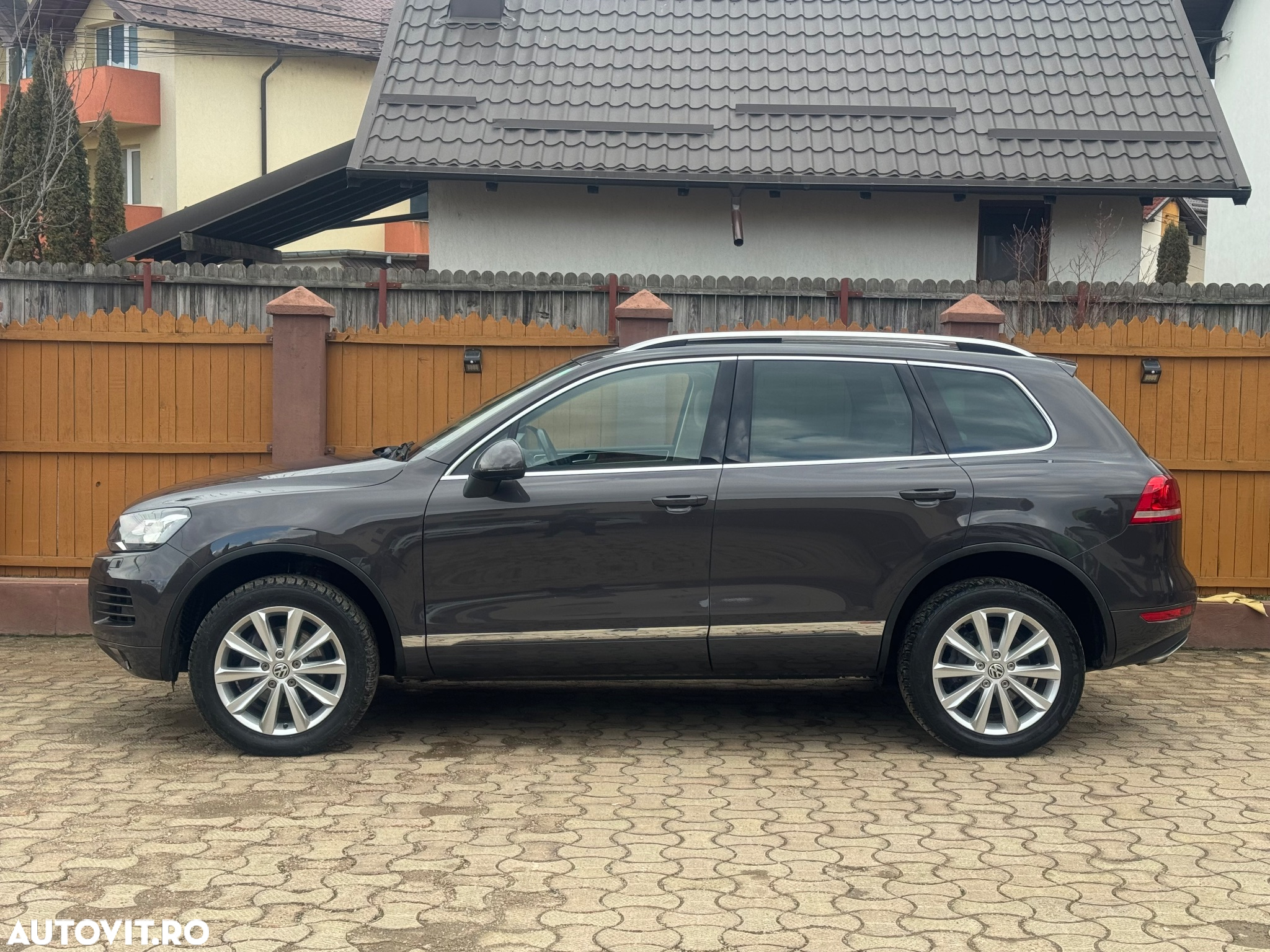 Volkswagen Touareg - 22