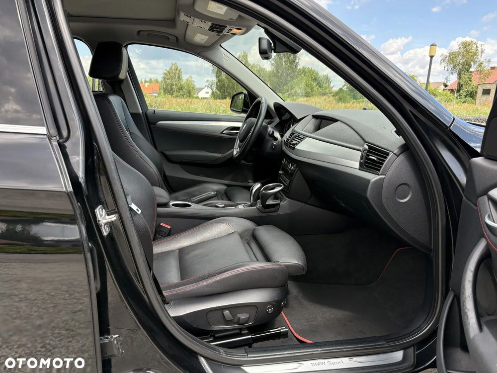 BMW X1 xDrive28i Sport Line - 13