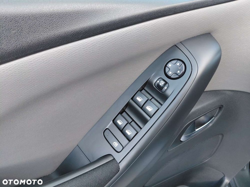 Citroën C4 Picasso - 10