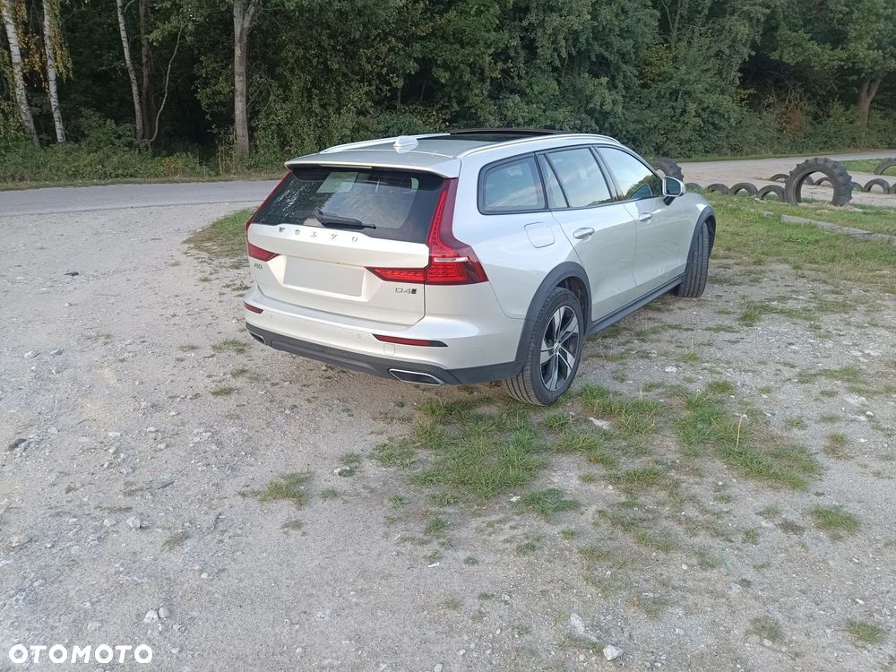 Volvo V60 Cross Country D4 AWD Geartronic - 12