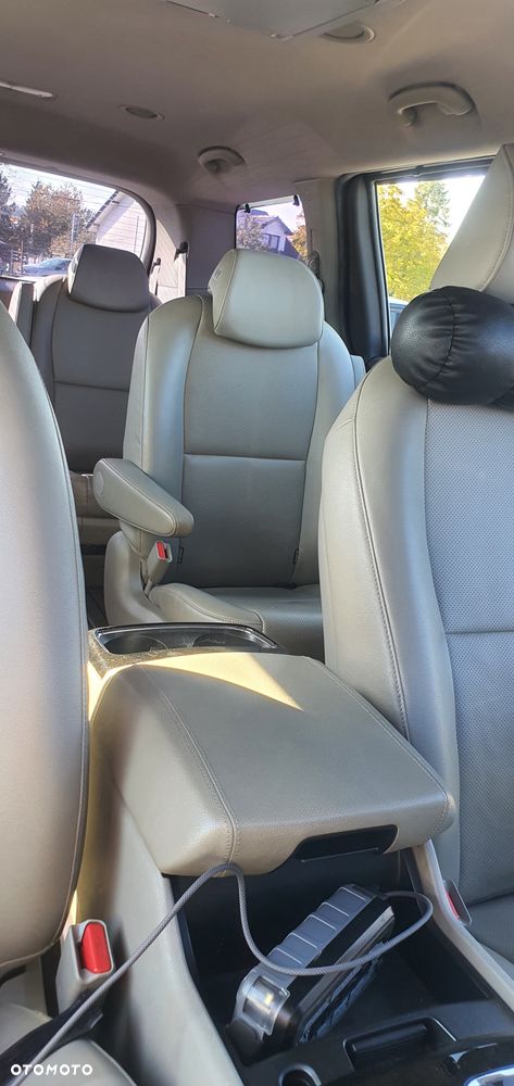 Kia Carnival 2.2 CRDi Freedom - 25
