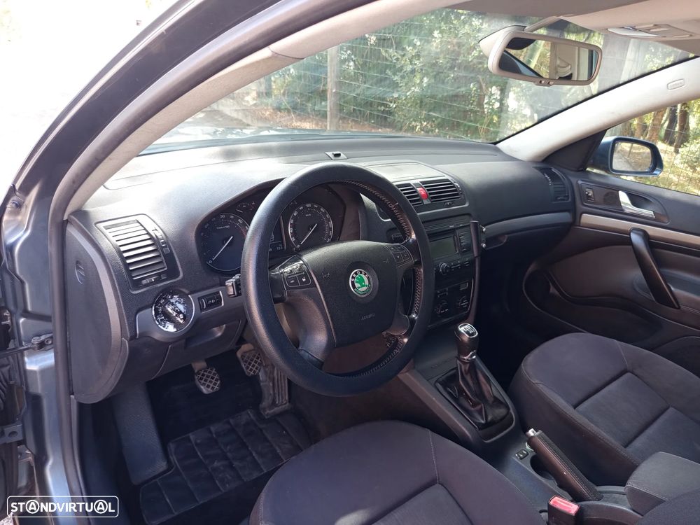 Skoda Octavia Break 2.0 TDI Sport - 10