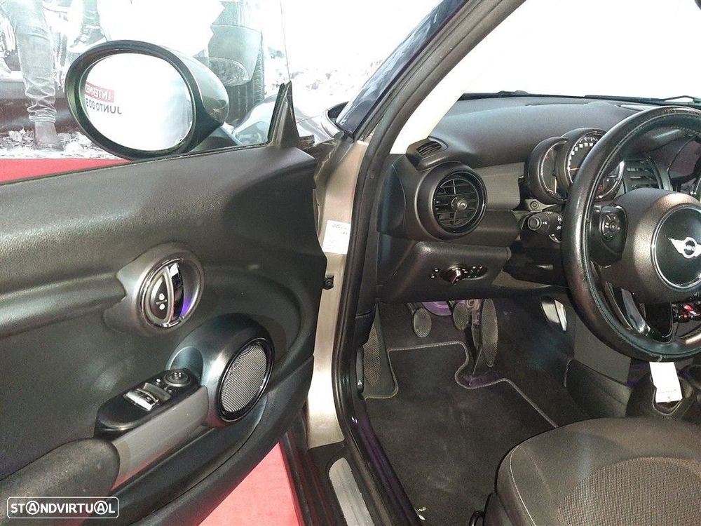 MINI 5 Portas One D - 20