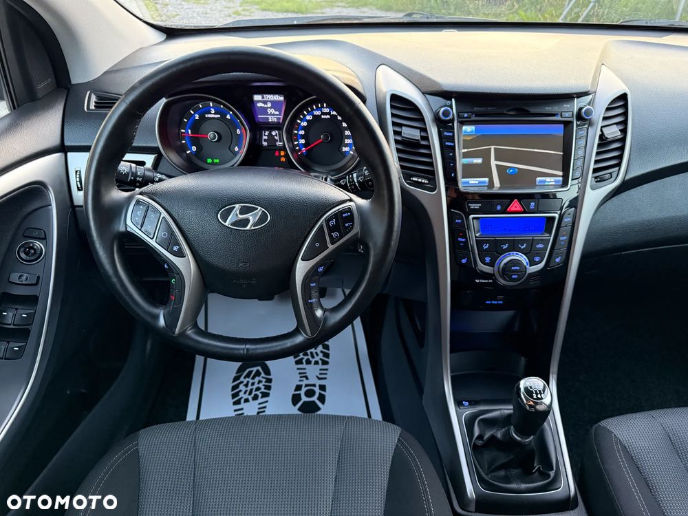 Hyundai i30 - 30