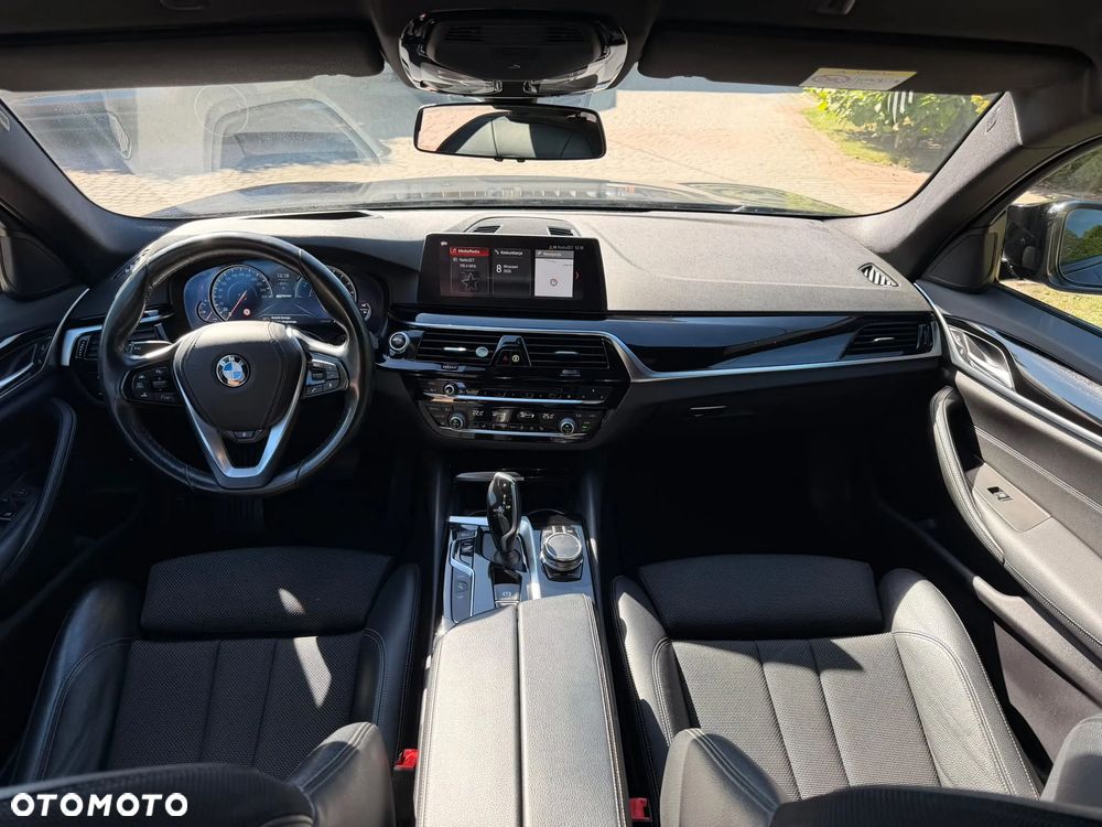 BMW Seria 5 530e iPerformance xDrive - 13