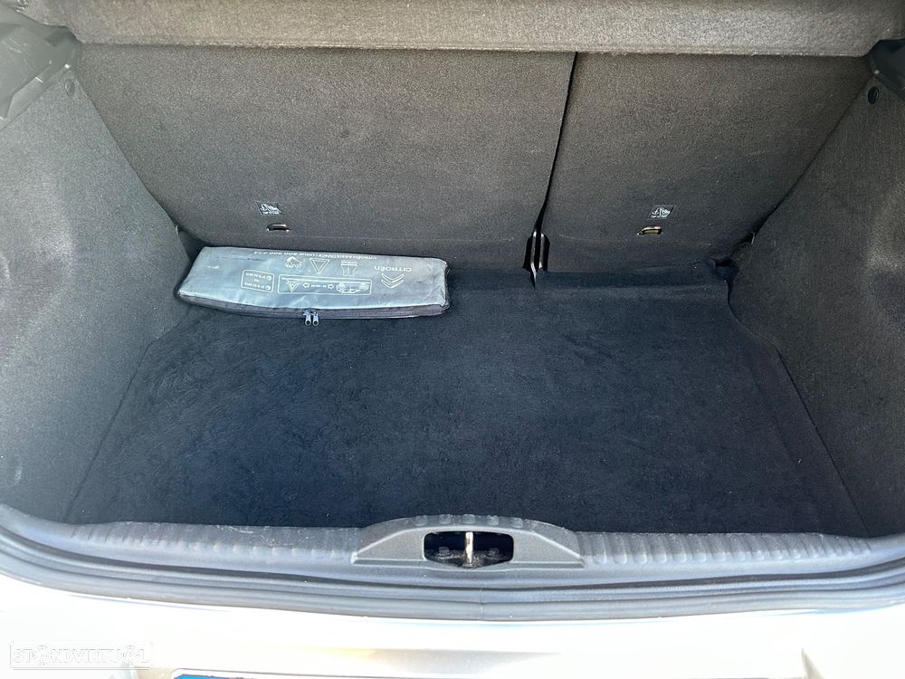 Citroën C3 1.2 PureTech Shine - 16