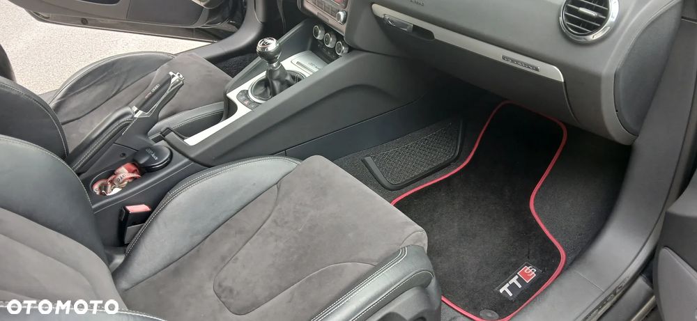 Audi TT S Coupé 2.0 TFSI Quattro - 29