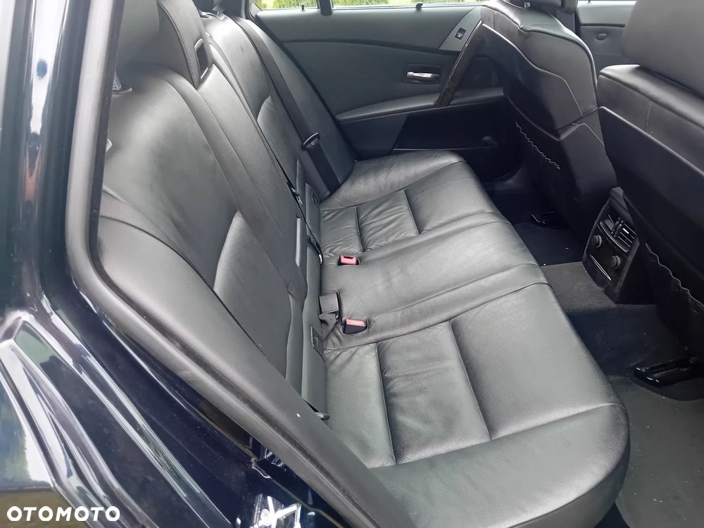 BMW Seria 5 530i SMG - 14