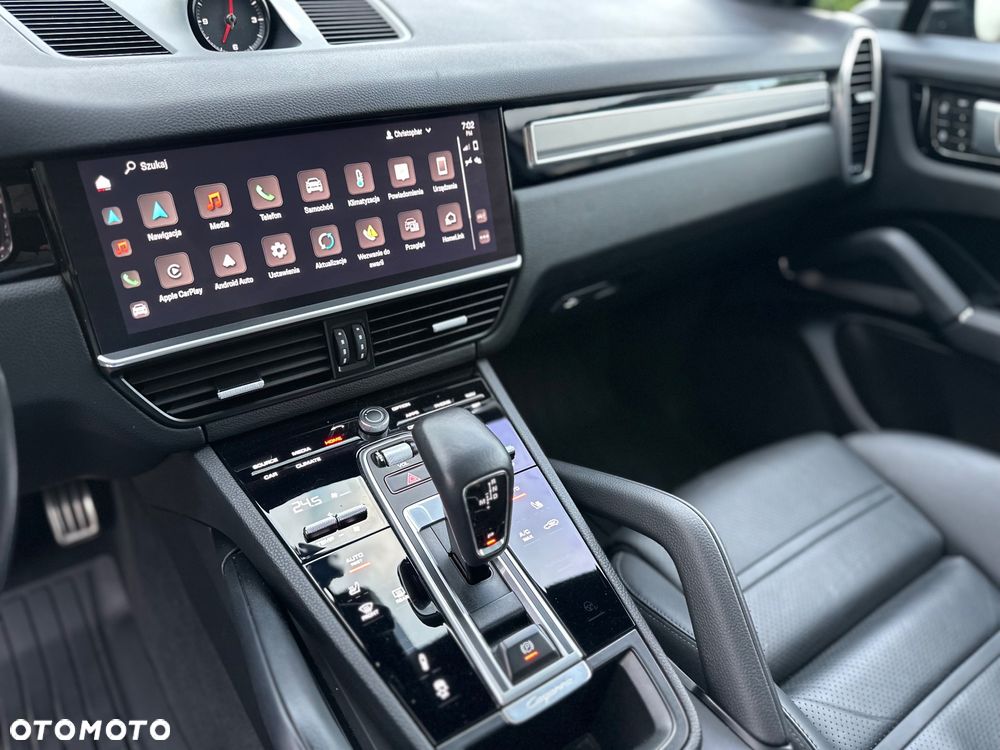 Porsche Cayenne S Platinum Edition - 25