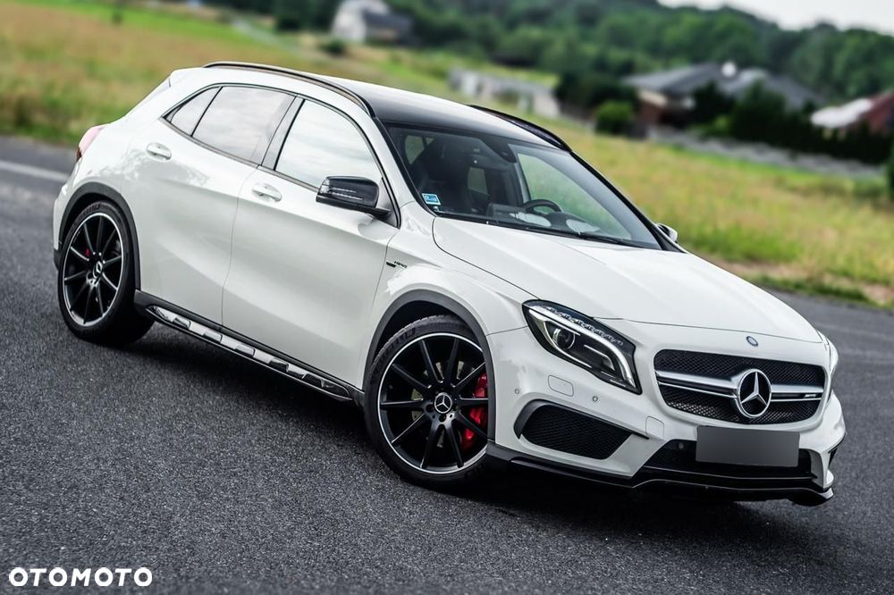 Mercedes-Benz GLA - 4