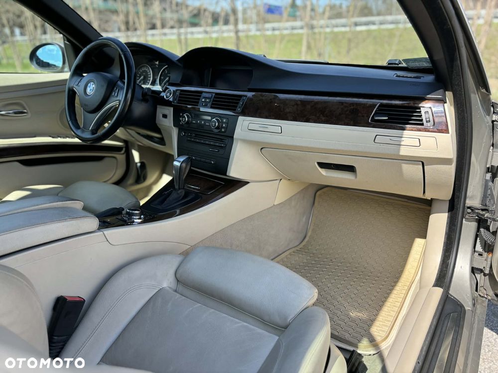 BMW Seria 3 325d DPF - 18