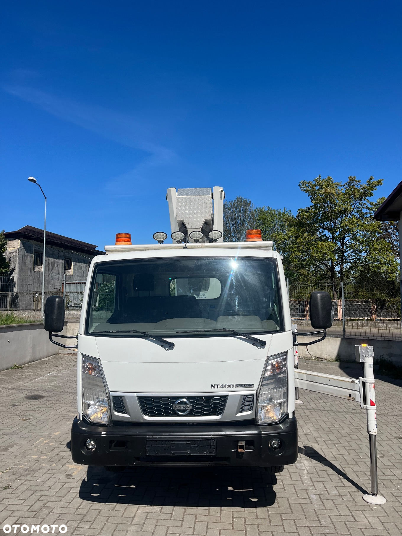 Nissan Podnośnik Koszowy Zwyżka Palfinger 210Bk 21 Metrów 16 w bok ! PILOT NA KABLU!! UDT !! Kosz 1000V Izolowany Jak Wumag Ruthmann Gsr - 27