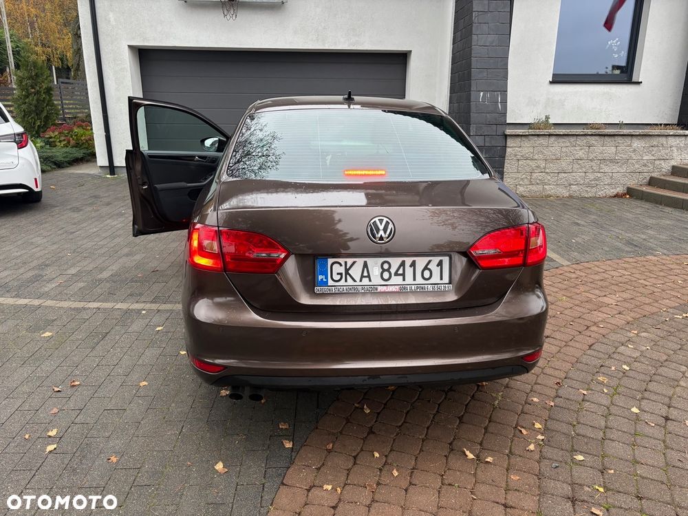 Volkswagen Jetta 1.4 TSI Comfortline - 4