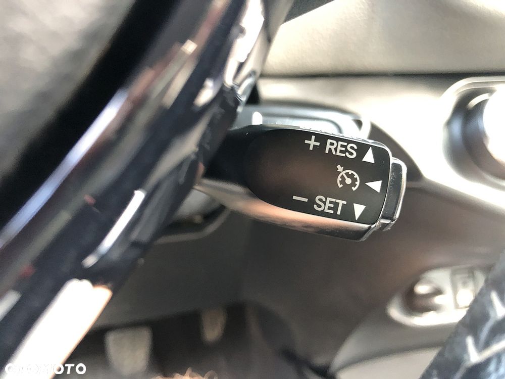 Toyota Yaris 1.5 Premium - 19