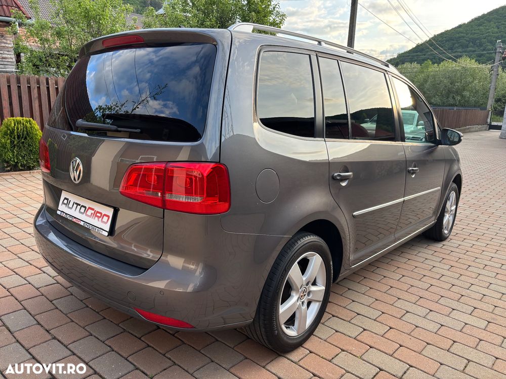 Volkswagen Touran 2.0 TDI DPF DSG Highline - 3