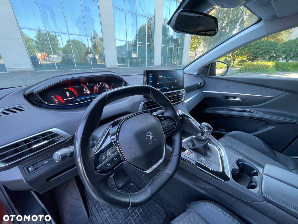 Peugeot 5008 - 17