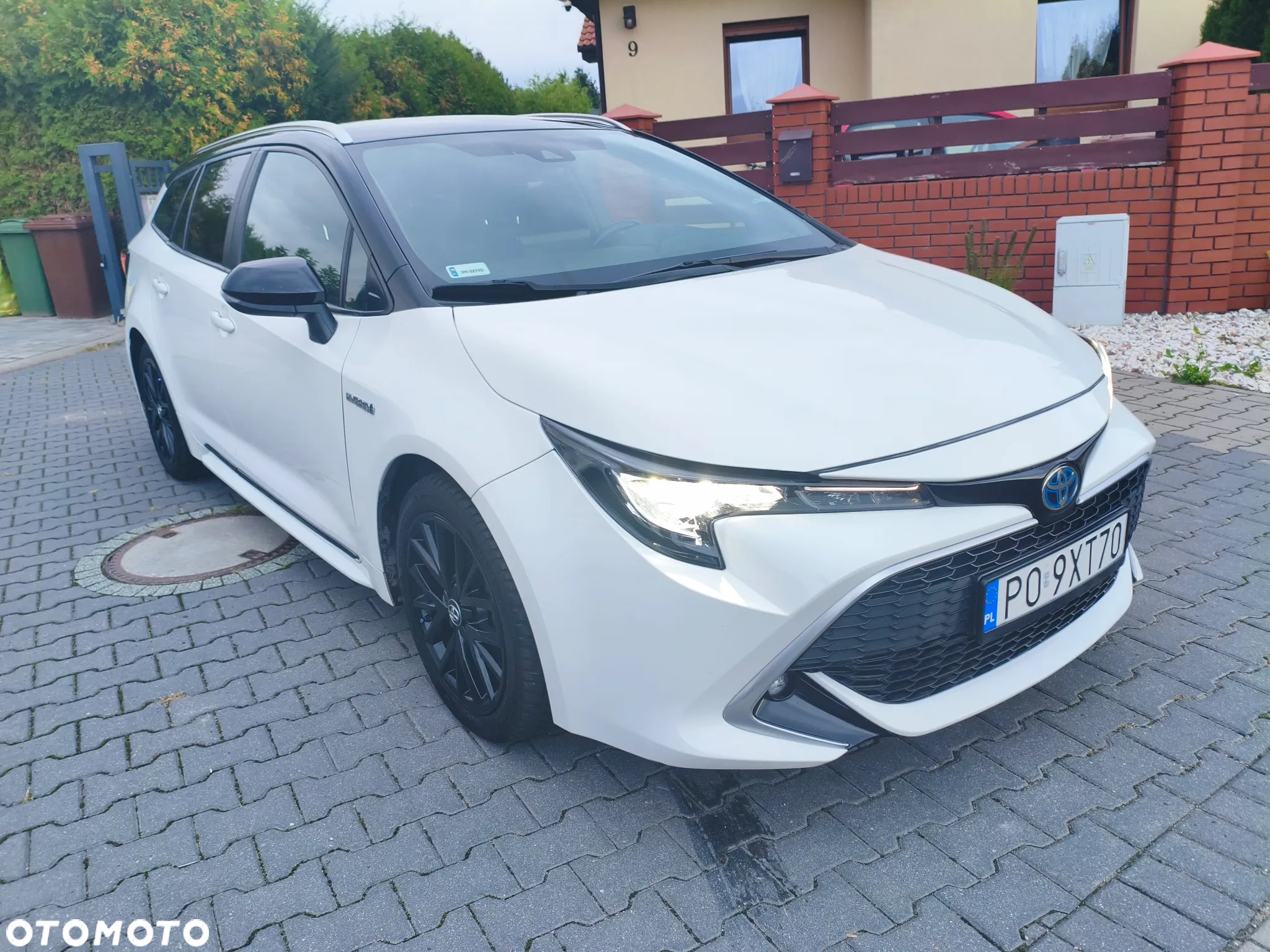 Toyota Corolla 2.0 Hybrid Trek - 3