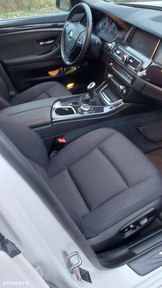 BMW Seria 5 520d - 6