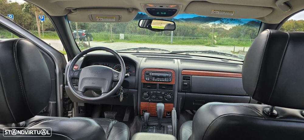 Jeep Grand Cherokee - 20