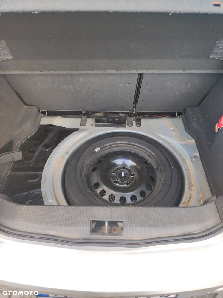 Opel Astra III 1.7 CDTI Elegance - 32