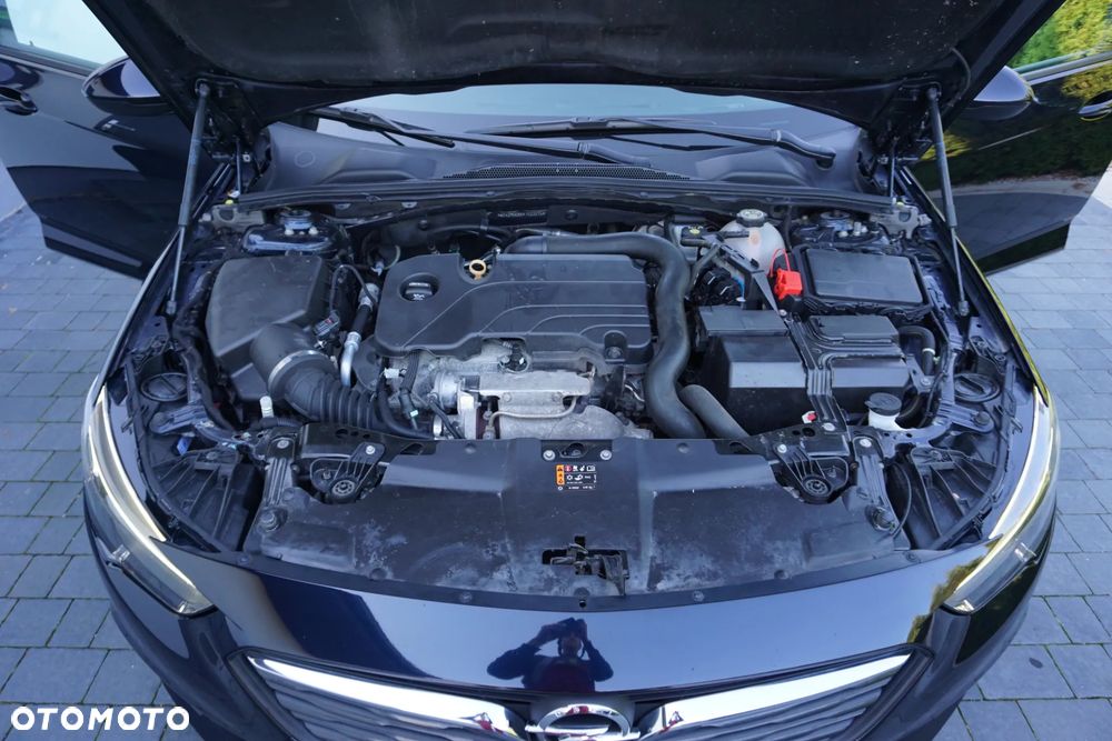 Opel Insignia 1.5 T Enjoy S&S - 33