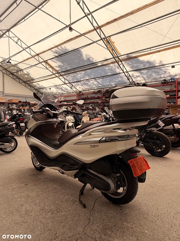 Piaggio X10 - 6