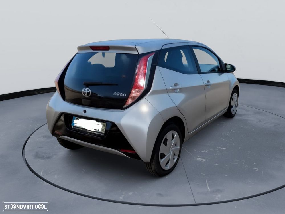 Toyota Aygo 1.0 X-Play - 17
