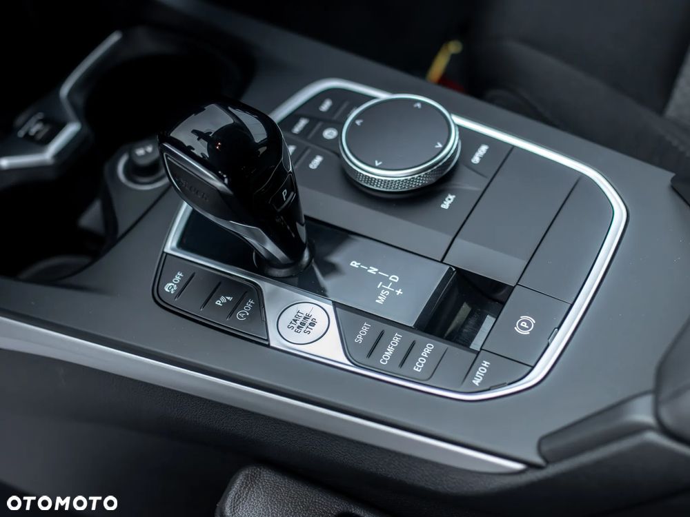 BMW Seria 1 118i ColorVision Edition - 24