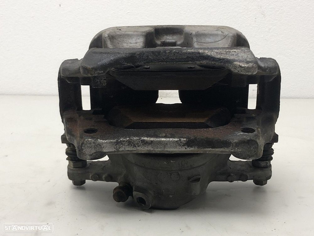 Pinças de travão Frente/Esq MERCEDES-BENZ C-CLASS (W205) C 220 d | 12.13 -  Usad... - 4